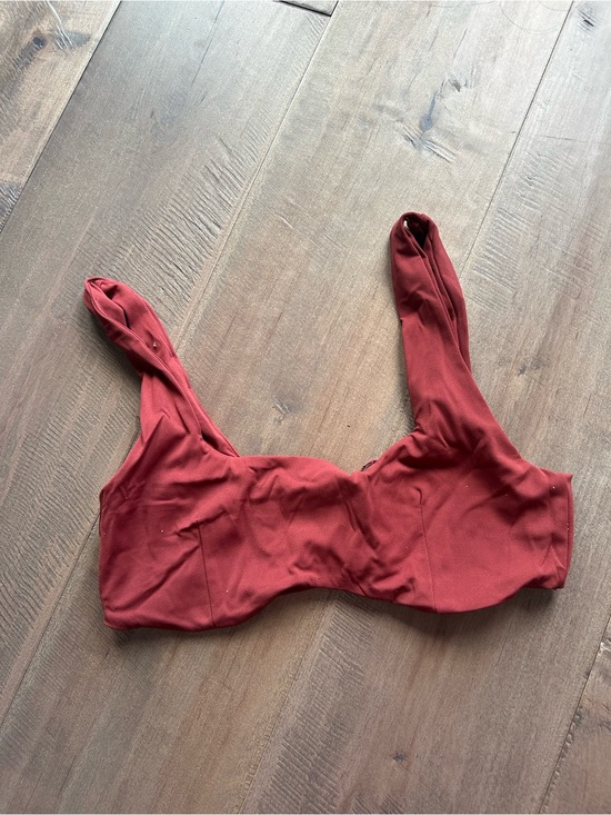 Dynamite Tops - Dynamite Scoop Bra in Deep Brick Red